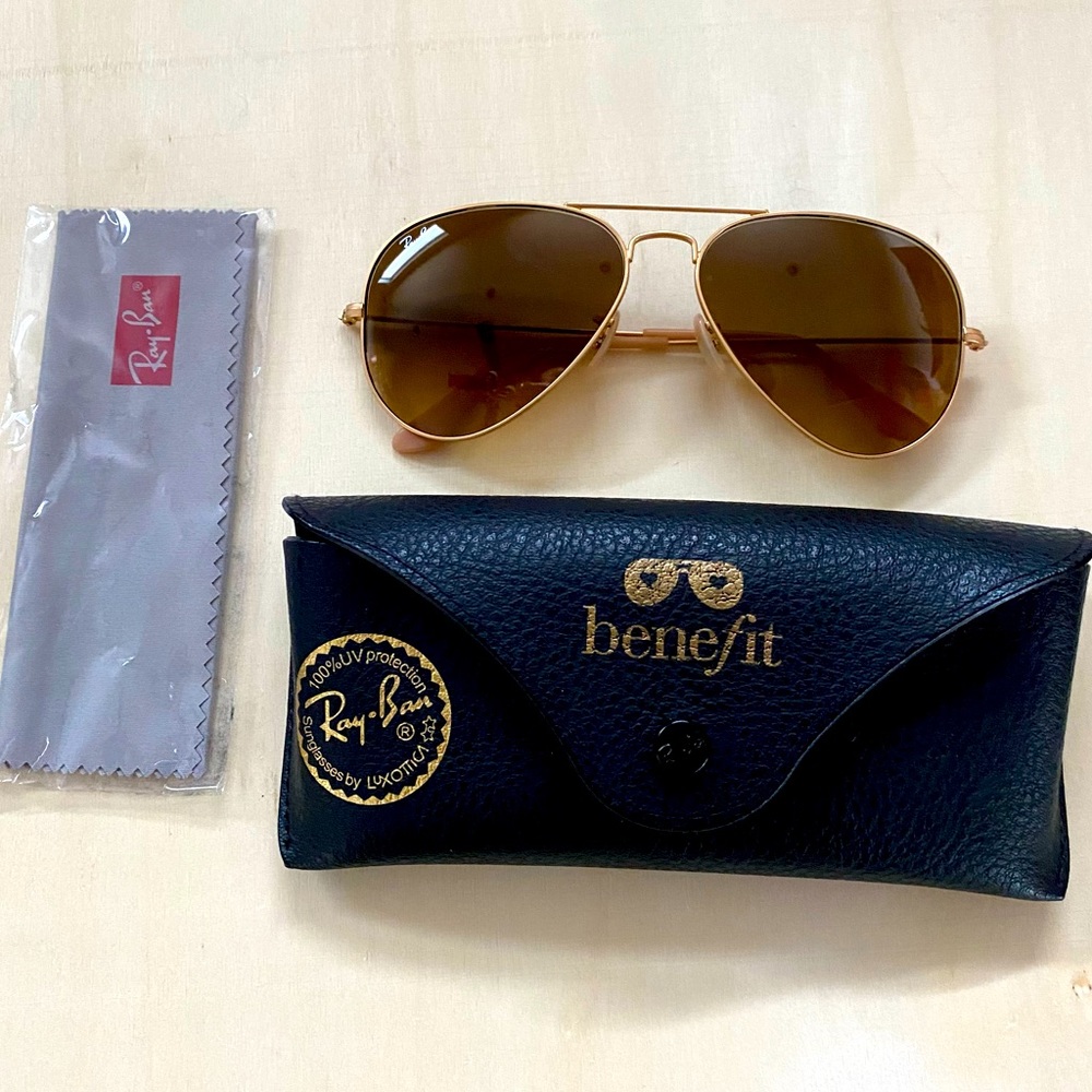 NEW ✅ Ray-Ban - Aviator Classic Gold Metal Sunglasses (Benefit Cosmetics Collab)